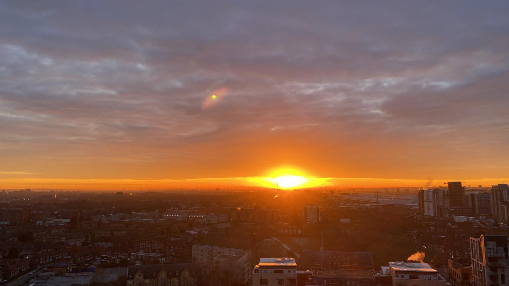 Cozy Flat With Stunning Views Apartment London Bagian luar foto