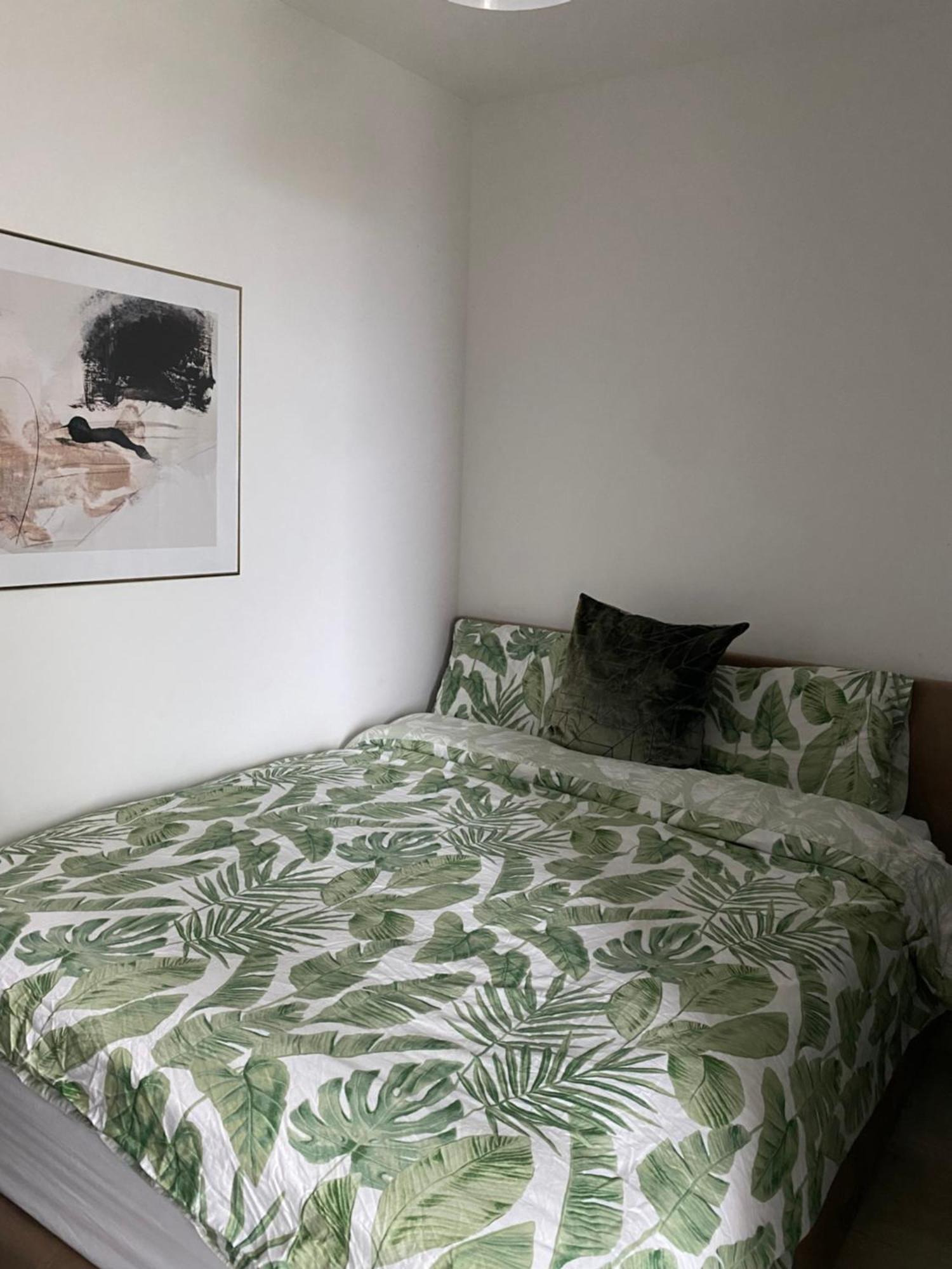 Cozy Flat With Stunning Views Apartment London Bagian luar foto