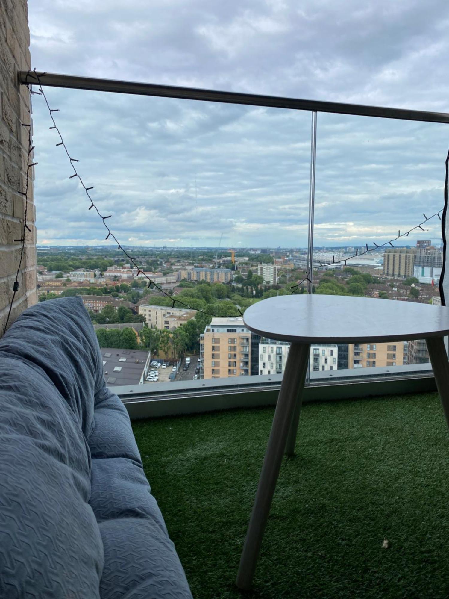 Cozy Flat With Stunning Views Apartment London Bagian luar foto